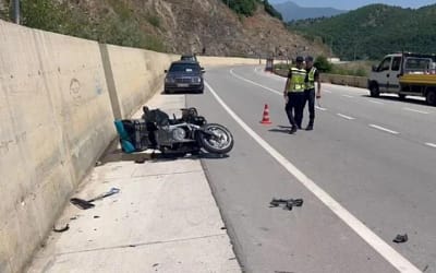 Двајца повредени македонски државјани во сообраќајна несреќа во Албанија